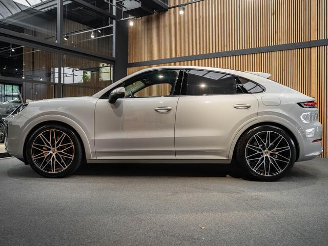 Porsche CAYENNE Coupé E-Hybrid Carbon 3.0 E-Hybrid Pano Bose Innodrive