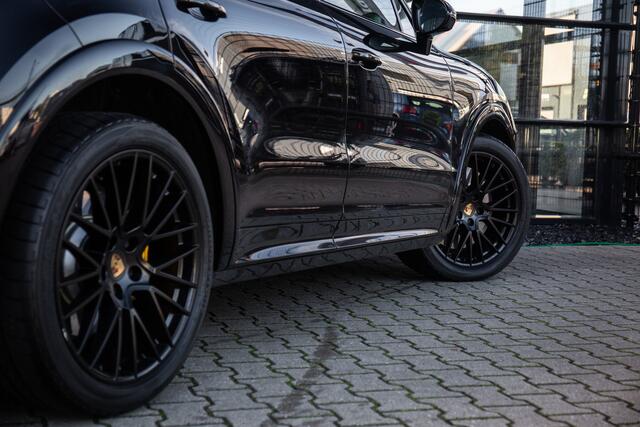 Porsche CAYENNE 4.0 Turbo , Panoramadak, 4-wielbesturing, Sportuitlaat, Sport-Chrono