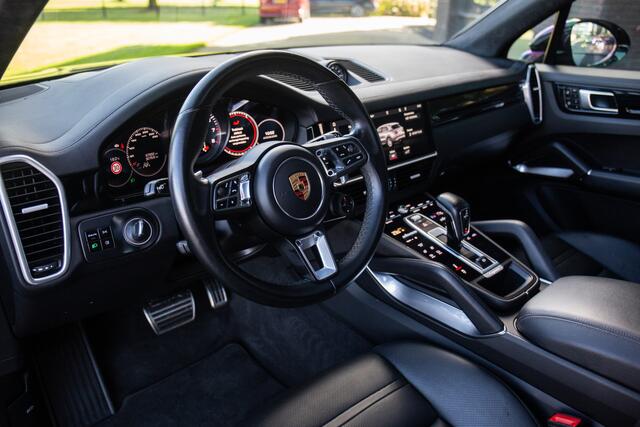 Porsche CAYENNE 4.0 Turbo , Panoramadak, 4-wielbesturing, Sportuitlaat, Sport-Chrono