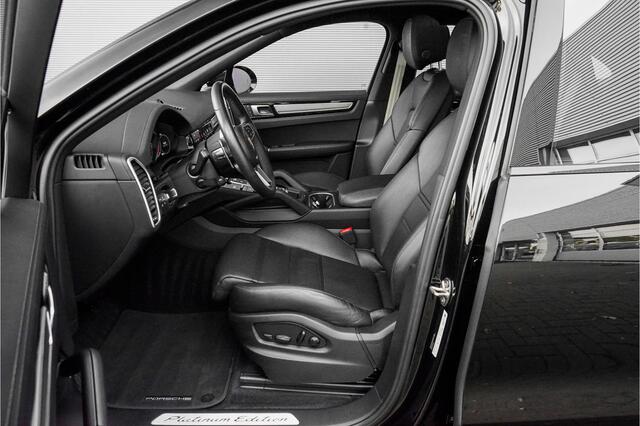Porsche CAYENNE Coupé 3.0 E-Hybrid Platinum Sport Design Luchtv ACC Nachtzicht HUD 22" Trekhaak