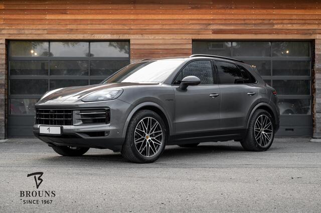 Porsche CAYENNE E-Hybrid 470pk | BOSE | Pano | El. Trekhaak | Luchtv | Achterasbest | 360Gr