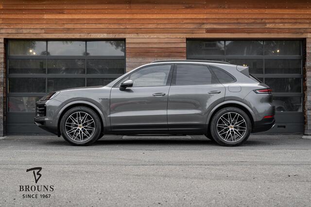 Porsche CAYENNE E-Hybrid 470pk | BOSE | Pano | El. Trekhaak | Luchtv | Achterasbest | 360Gr
