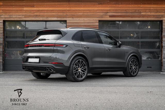 Porsche CAYENNE E-Hybrid 470pk | BOSE | Pano | El. Trekhaak | Luchtv | Achterasbest | 360Gr