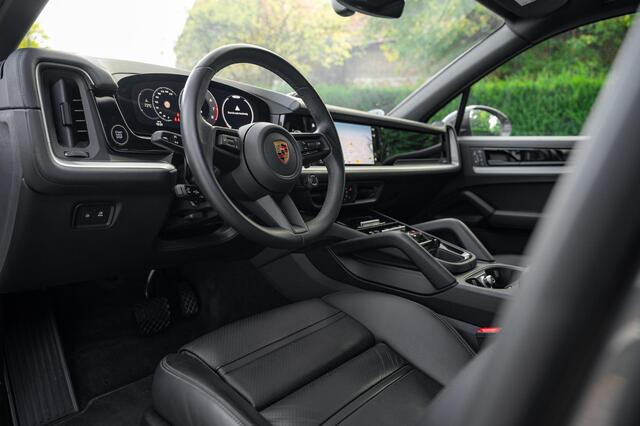 Porsche CAYENNE E-Hybrid 470pk | BOSE | Pano | El. Trekhaak | Luchtv | Achterasbest | 360Gr