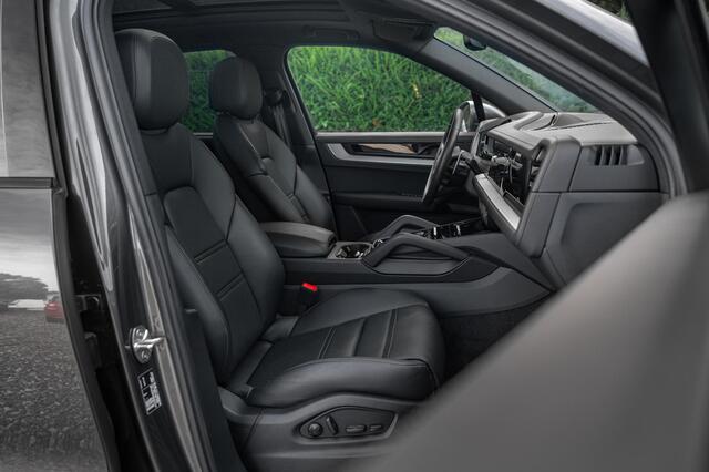 Porsche CAYENNE E-Hybrid 470pk | BOSE | Pano | El. Trekhaak | Luchtv | Achterasbest | 360Gr