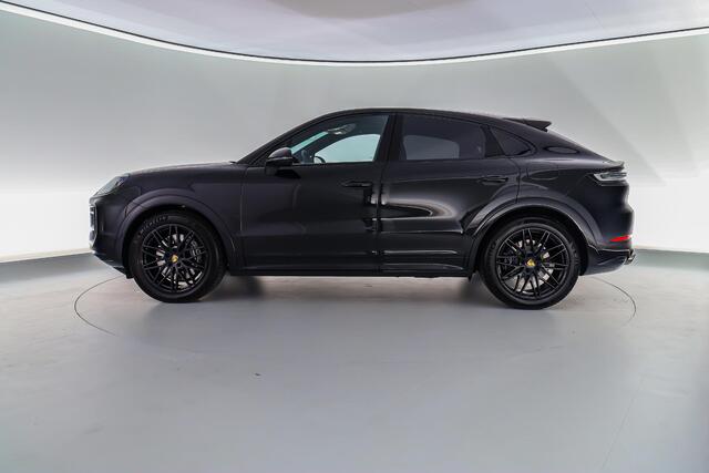 Porsche CAYENNE Coupé 3.0 470pk E-Hybrid |BTW-auto|panoramadak|passenger display|achteras besturing|Burmester|memory|standkachel|sport design|sport chrono|18-voudig|HUD|PDLS|luchtvering|sportuitlaat|21" lichtmetalen velgen|