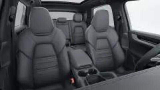 Porsche CAYENNE E-Hybrid