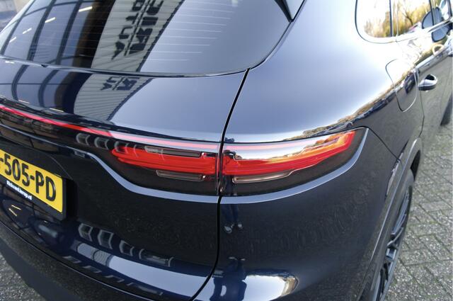 Porsche CAYENNE 3.0 340 PK | Pano | Luchtvering | Night Vision | 21'' | 360º | Carplay