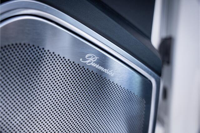 Porsche CAYENNE 4.0 Turbo ** PCCB** Burmester ** Approved ** Panodak ** Trekhaak ** 18-weg Sportstoelen 4WS ** Adapt. Cruise ** Softclose ** NP 237K ** NL auto!!