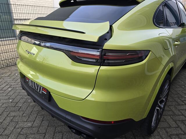 Porsche CAYENNE Coupé 3.0 E-Hybrid 4WD 340 PK PANO SLECHTS 12.212 KM !! LUCHTVERING ADAPTIVE CC 360* CAMERA UNIEKE KLEUR PERIDOT METALLIC AUTOMATISCH INKLAPBARE TREKHAAK STUUR STOEL VERWARMING
