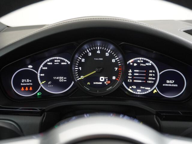 Porsche CAYENNE Coupé 3.0 E-Hybrid Panoramadak | 1e Eigenaar | Dealer onderhouden | 360 Camera