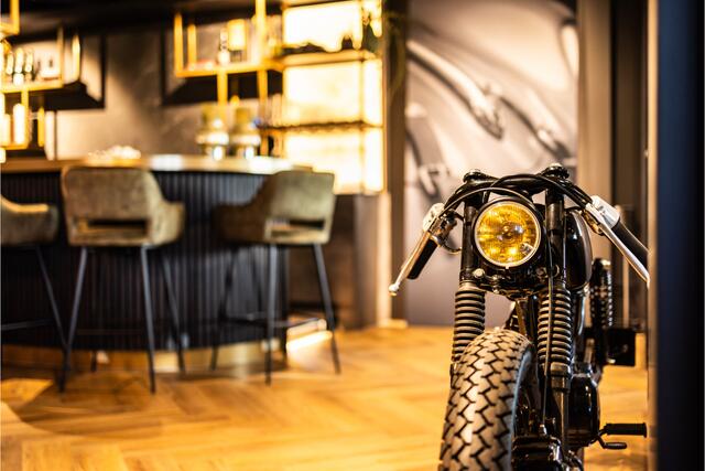 Porsche CAYENNE Coupé 3.0 E-Hybrid Techart Bodykit | NL Auto | Full Option | ACC | 360 Cam | Alcantara | Achterasbesturing | Head Up | Ambiance | Carbon | Techart 22"| Bose | Sportuitlaat | Ventilatie | Memory | Head Up | E.TH 3500KG | Sportdesign | Carbon | Softclose | 