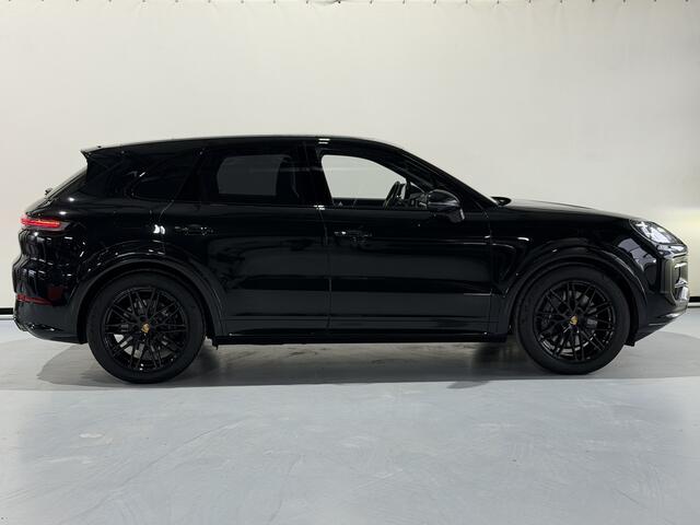 Porsche CAYENNE 3.0 E-Hybrid NWE MODEL SPORTDESIGN PANO BOSE