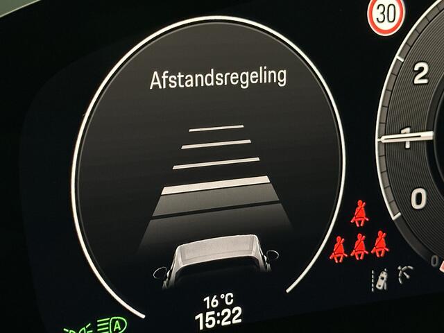 Porsche CAYENNE 3.0 E-Hybrid | 360 Camera | ACC | Sport-Design | Panorama | Soft-Close | Nachtzicht | Stoelventilatie | BOSE | Sport-Chrono | Luchtvering | Trekhaak | Stoelverwarming V+A | Sport-Uitlaat | Matrix-LED | 22'' | Keyless-Entry | Stuurverwarming | Comfortstoe