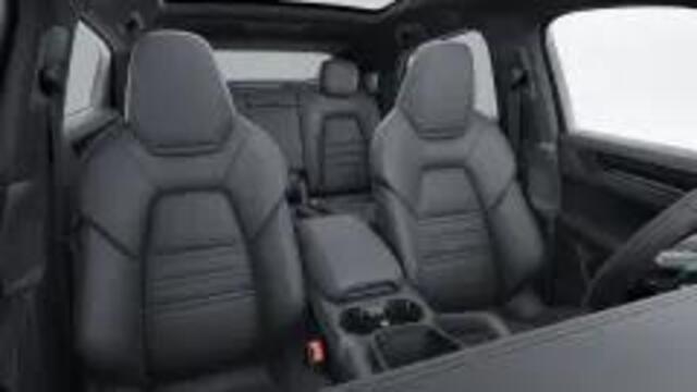 Porsche CAYENNE E-Hybrid Coupé Black Edition