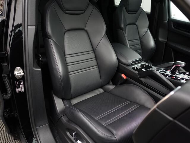 Porsche CAYENNE Coupé 3.0 E-Hybrid Sport Chrono, Panoramadak, Bose Surround Audio, Leder Interieur, Camera