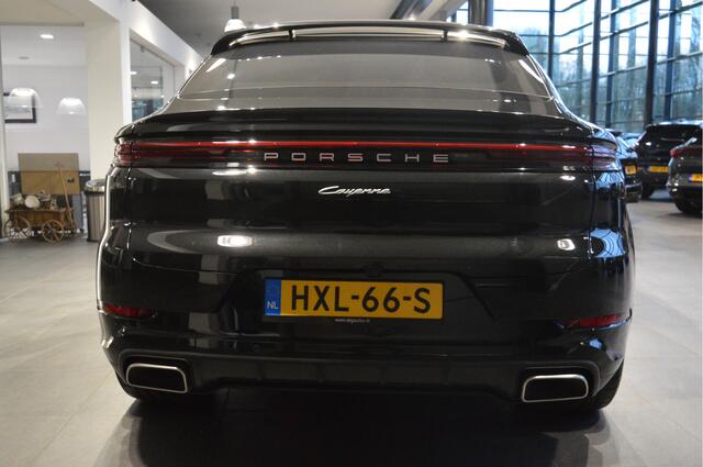 Porsche CAYENNE Coupé 3.0 E-Hybrid pano camera Bose leer 22 inch 470 pk !!