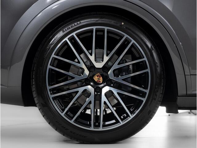 Porsche CAYENNE E-Hybrid Black Edition