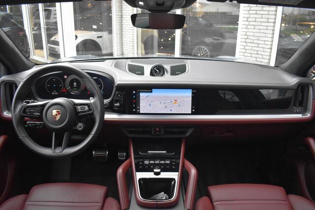 Porsche CAYENNE 4.0 Turbo E-Hybrid Sport Chrono Pano PASM ACC Zitklima Bose Sound