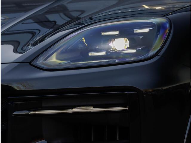 Porsche CAYENNE Coupé S 3.0 E-Hybrid 520PK | Achterasbesturing | Pano | Softclose | SportChronoPlus