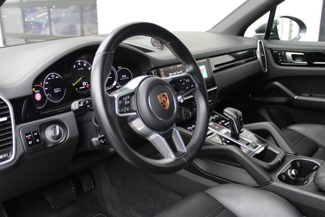 Porsche CAYENNE 3.0 E-Hybrid / Sport-Chrono / Sport-Design / Luchtvering / Bose / Panorama / Vol Opties / NIEUWSTAAT