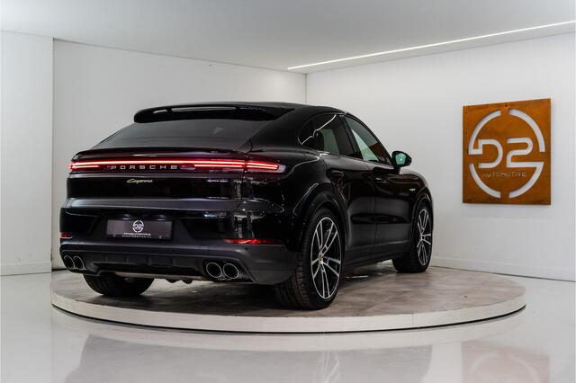 Porsche CAYENNE Coupé 3.0 E-Hybrid 462PK | InnoDrive | Bose | Bicolor | Sportchrono | VOL! Fabrieksgarantie