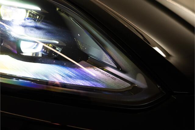 Porsche CAYENNE Coupé 3.0 E-Hybrid 462PK | InnoDrive | Bose | Bicolor | Sportchrono | VOL! Fabrieksgarantie