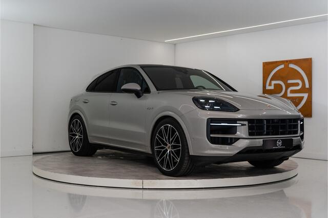 Porsche CAYENNE Coupé 3.0 E-Hybrid 462PK | Cashmere | Pano | Bose | Lucht | Trekhaak | Chrono | VOL! Fabrieksgarantie