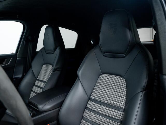 Porsche CAYENNE E-Hybrid Coupe