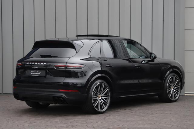 Porsche CAYENNE 3.0 E-Hybrid Sport-design | 462PK | Luchtvering | Head-up | Burmester high-end | Sport-chrono | Memory | Stuurwielverw. | 16-Weg Sportstoelen | 2019.