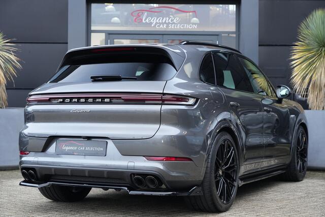Porsche CAYENNE 3.0 E-Hybrid 470pk Panoramadak/Bose/Maxton