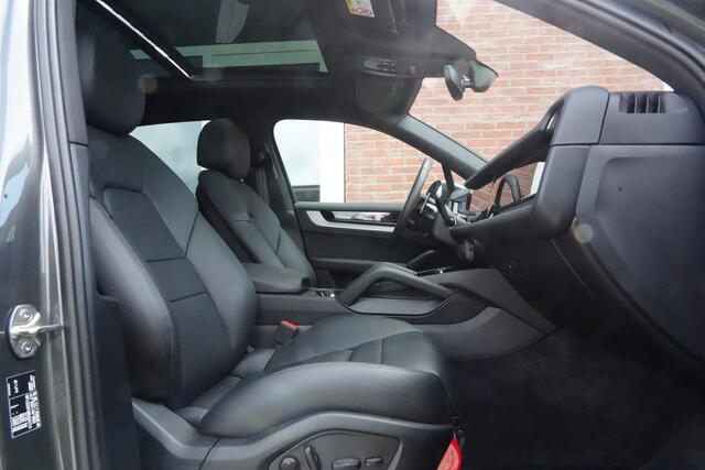 Porsche CAYENNE 3.0 E-Hybrid 470pk Panoramadak/Bose/Maxton