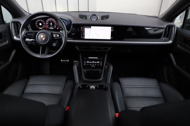 Porsche CAYENNE Coupé 3.0 E-Hybrid | 470PK | Achterasbesturing | Sport-design | Luchtvering | Sport-chrono | Matrix-led | Sfeerverlichting | NL-Auto | 2024.