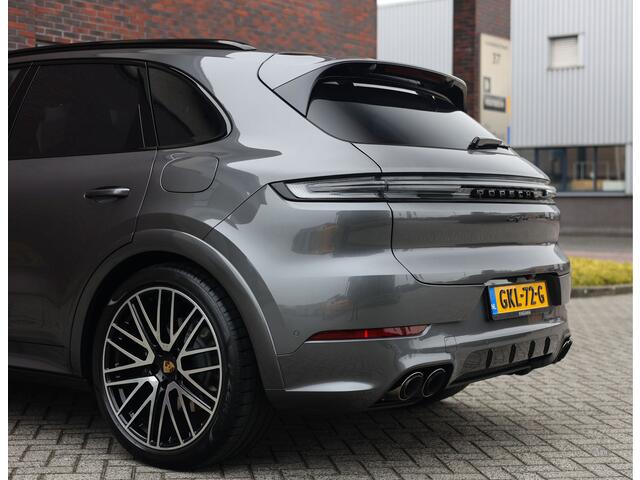 Porsche CAYENNE 3.0 E-Hybrid | Pano - Trekhaak - Pas. Display