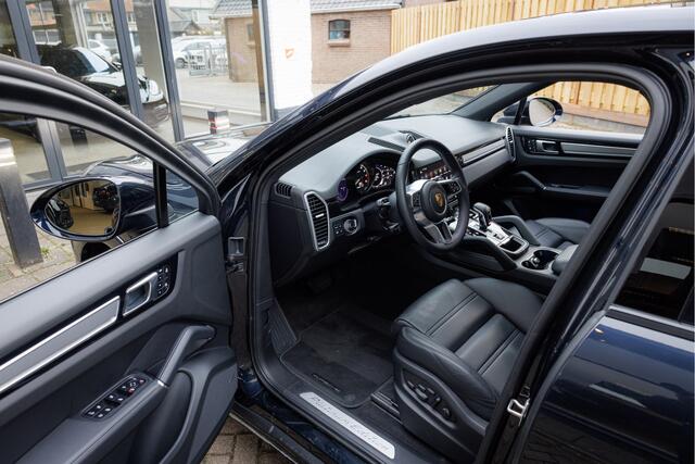 Porsche CAYENNE Coupé 3.0 E-Hybrid Platinum Edition Sport Design - Moonlight Blue - 360 view - Trekhaak