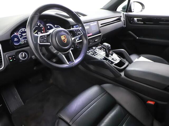 Porsche CAYENNE 3.0 E-Hybrid | Pano | Bose | Luchtvering | Sport-chrono | PDLS | Trekhaak | Stoelverw. voor + achter 02-2020 97.927 KM
