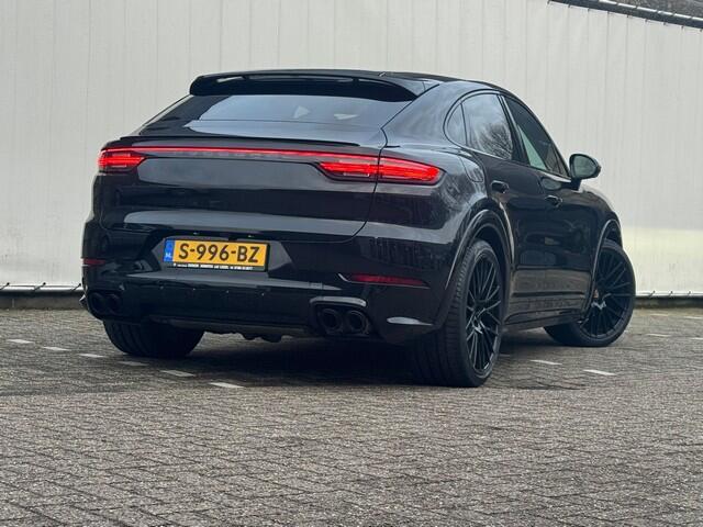 Porsche CAYENNE Coupé 3.0 E-Hybrid met Sport Design, Soft-Close, 22inch, Luchtvering, Bose, LED