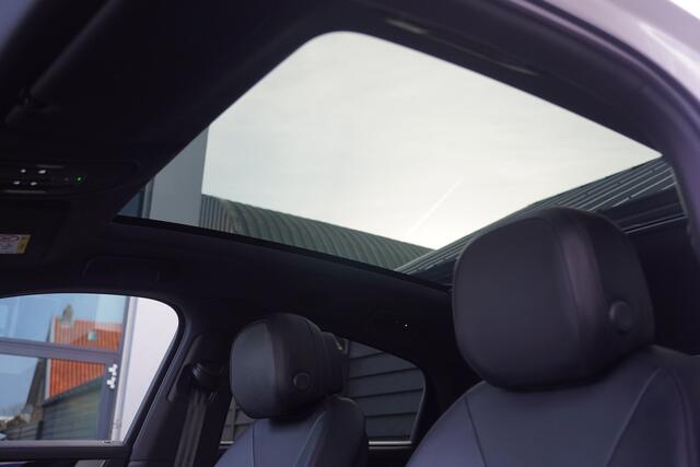 Porsche CAYENNE Coupé 3.0 E-Hybrid Black Edition - PANODAK - TREKHAAK - LUCHTVERING - BOSE -