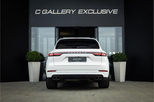 Porsche CAYENNE 4.0 Turbo - Origineel NL | Sport Chrhono + | Luchtvering | Elek. Trekhaak