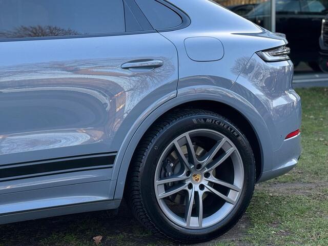 Porsche CAYENNE Coupé 3.0 E-Hybrid Sport design / ACC / 360 Camera / PANO / NW MOEL