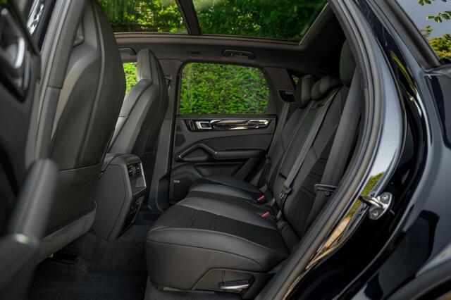 Porsche CAYENNE E-Hybrid SportDesign | 22inch | StoelClimate | BOSE | HUD | SportUitl