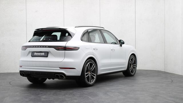 Porsche CAYENNE 4.0 Turbo | PSCB | Soft-Close | Trekhaak | PDCC | Led-matrix | Surround View