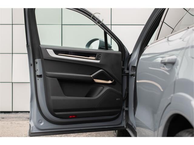 Porsche CAYENNE 3.0 E-Hybrid SportDesign|Passenger Display|21''|Luchtvering|HUD|ACC|Bose|18-voudig|Panorama|Stoelkoeling