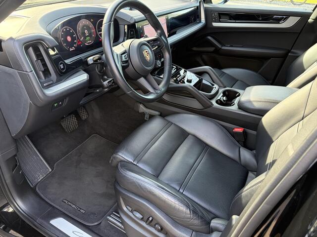 Porsche CAYENNE Coupé 3.0 E-Hybrid Pano Trekhaak NL Auto Sport Chrono