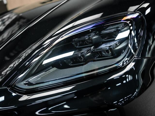Porsche CAYENNE Coupé 3.0 E-Hybrid Black Edition | Sportuitlaat | Stoelverwarming en verkoeling | Sport Chrono |