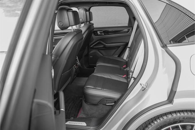 Porsche CAYENNE 3.0 E-Hybrid Pano Sport Design Stoelvent Trekhaak