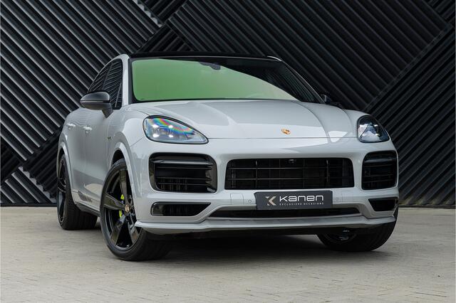 Porsche CAYENNE Coupé 3.0 E-Hybrid Sport Design Pano GTS stoel PDLS Matrix Sport Chrono Softcl. Nachtz. 360Cam Luchtv. Trekhaak