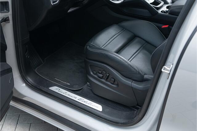 Porsche CAYENNE Coupé 3.0 E-Hybrid Sport Design Pano GTS stoel PDLS Matrix Sport Chrono Softcl. Nachtz. 360Cam Luchtv. Trekhaak