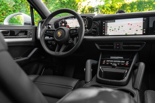 Porsche CAYENNE Coupé 3.0 S E-Hybrid 520pk | Burmester | Stoel Klimate | Sportuitl. | El. Trekh. | Panorama |