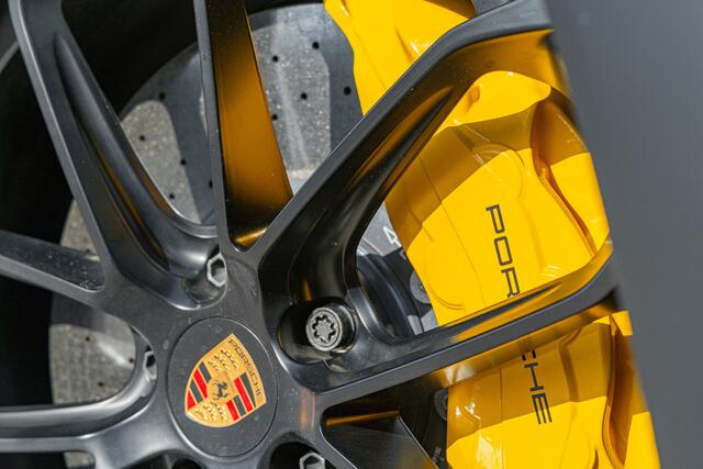 Porsche CAYENNE Coupé 4.0 Turbo E-Hybrid GT | PPF MAT | Bijrijdersdisplay | CARBON | PCCB | HUD